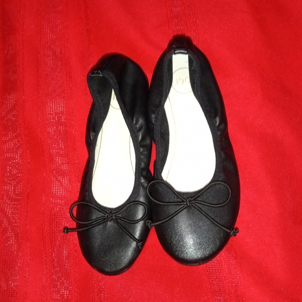 Black ballet shoes sz 11 little girls